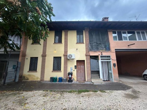 appartamento in vendita a Cazzago San Martino in zona Bornato