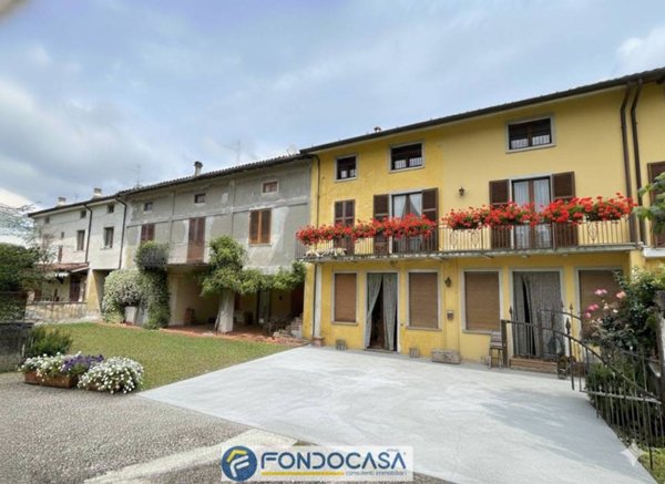 appartamento in vendita a Cazzago San Martino in zona Bornato