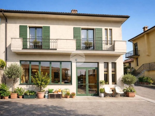 casa indipendente in vendita a Cazzago San Martino in zona Calino