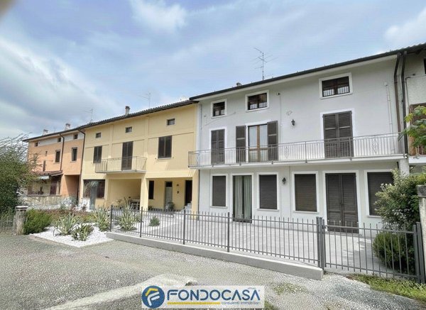 appartamento in vendita a Cazzago San Martino in zona Bornato