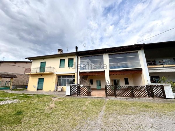 appartamento in vendita a Cazzago San Martino in zona Pedrocca