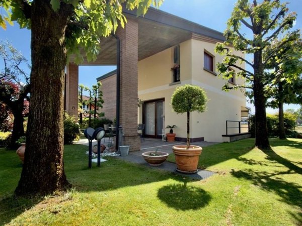 casa indipendente in vendita a Cazzago San Martino in zona Costa