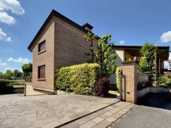casa indipendente in vendita a Cazzago San Martino in zona Costa