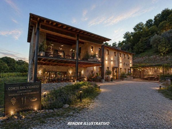 negozio in vendita a Cazzago San Martino in zona Bornato