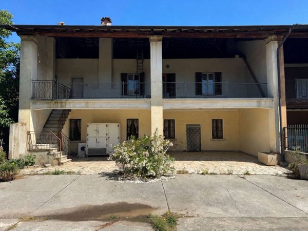 casale in vendita a Cazzago San Martino in zona Pedrocca