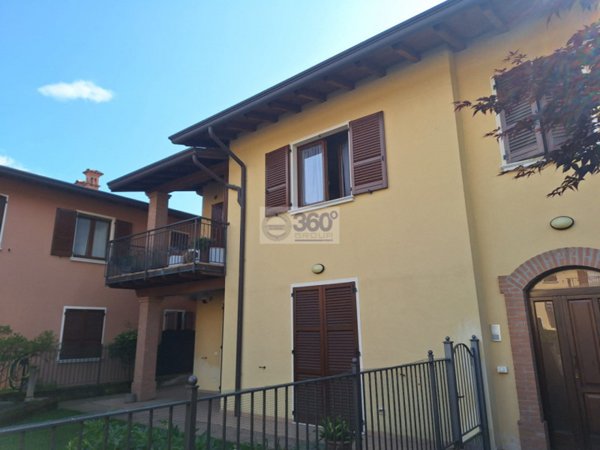 appartamento in vendita a Cazzago San Martino in zona Barco