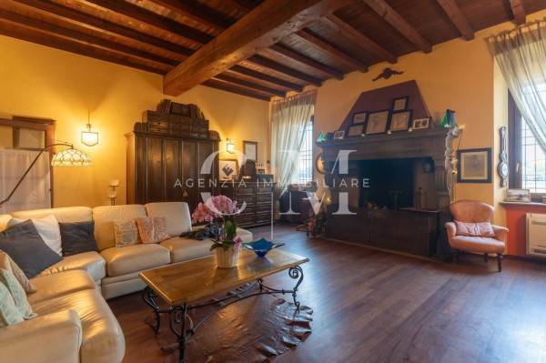 casa indipendente in vendita a Cazzago San Martino in zona Bornato