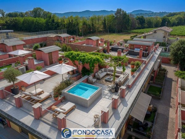 appartamento in vendita a Cazzago San Martino in zona Calino