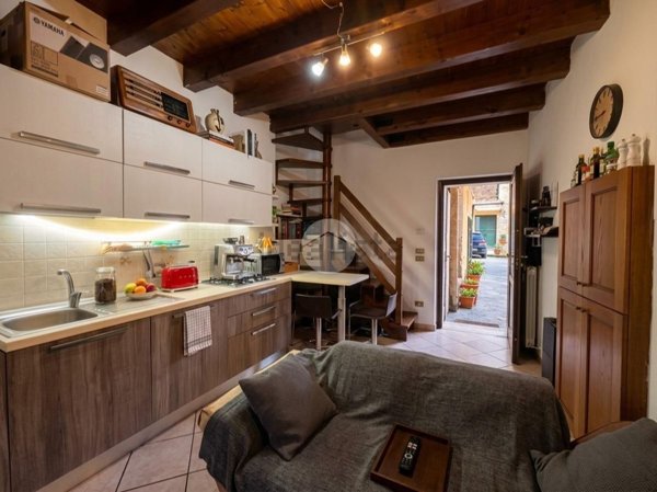appartamento in vendita a Cazzago San Martino in zona Bornato