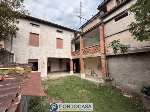 appartamento in vendita a Cazzago San Martino in zona Calino