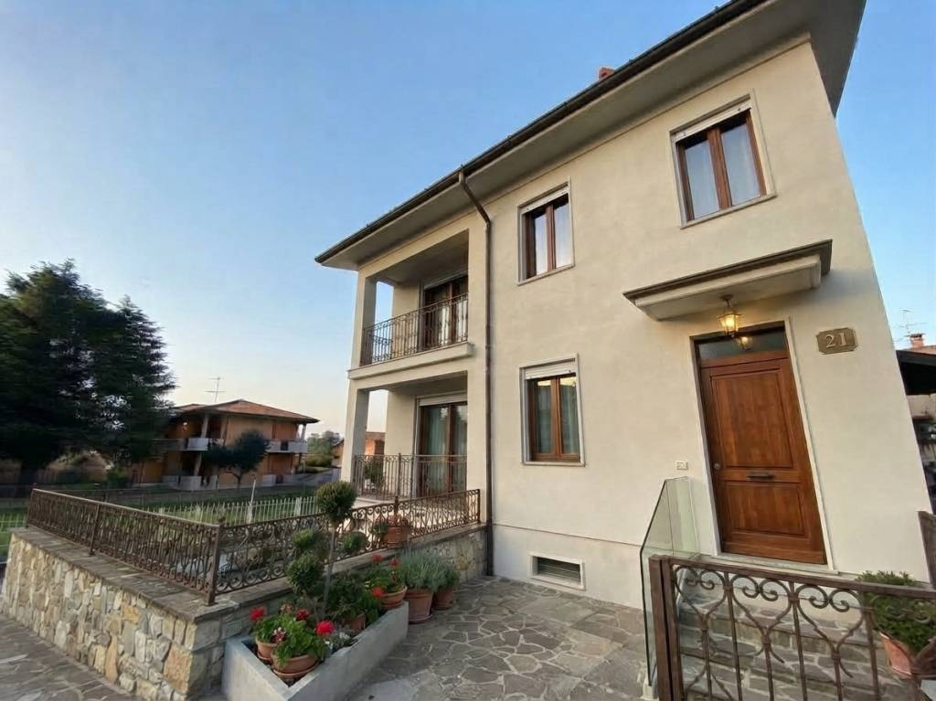 appartamento in vendita a Cazzago San Martino in zona Bornato