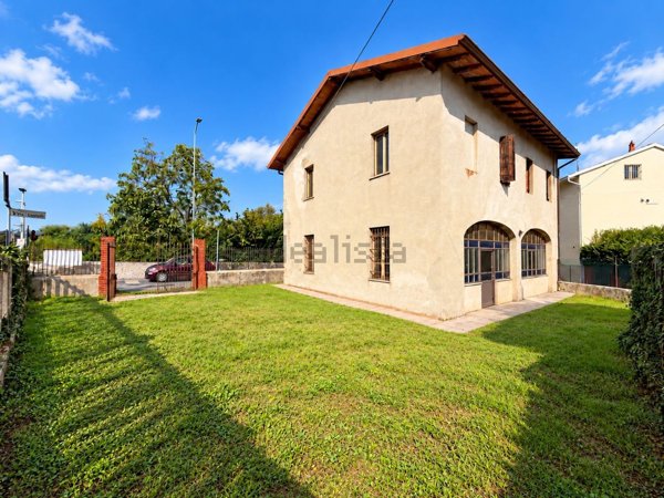 casa indipendente in vendita a Cazzago San Martino in zona Bornato