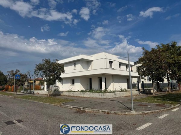 appartamento in vendita a Cazzago San Martino in zona Calino