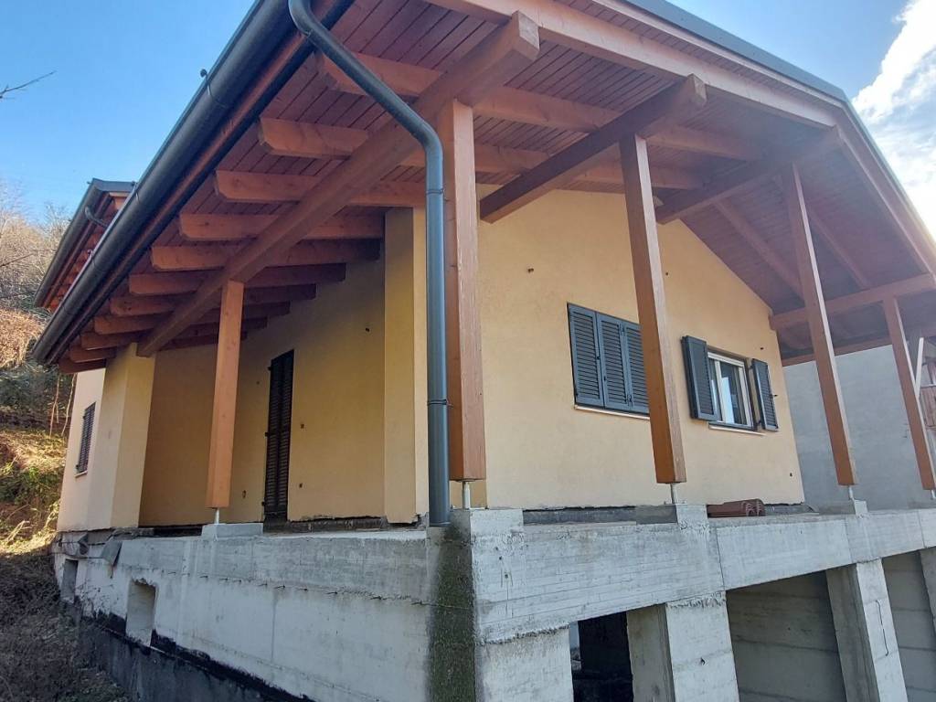 appartamento in vendita a Cedegolo