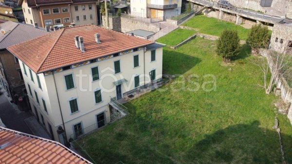 casa indipendente in vendita a Cedegolo