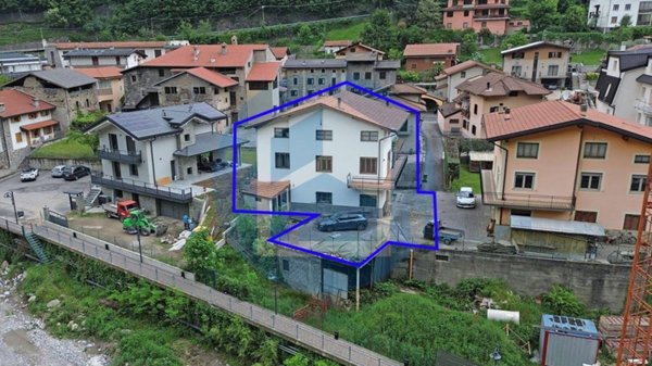 casa indipendente in vendita a Cedegolo