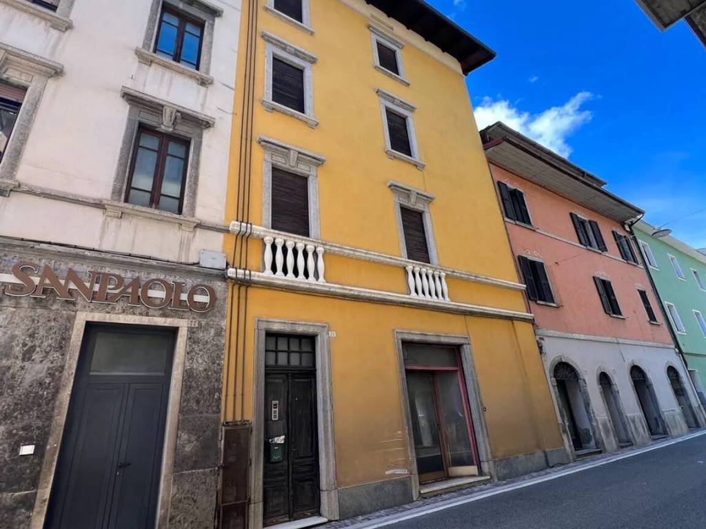 casa indipendente in vendita a Cedegolo