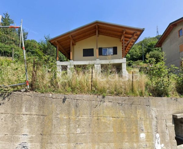 casa indipendente in vendita a Cedegolo
