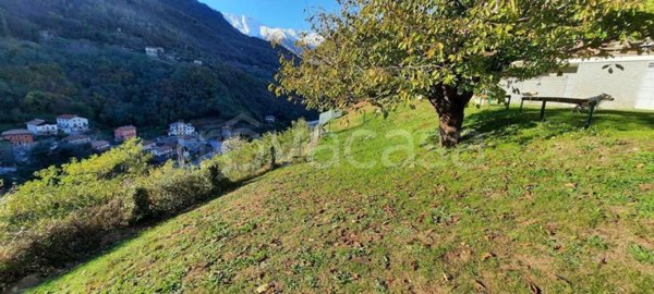 villa in vendita a Cedegolo in zona Grevo