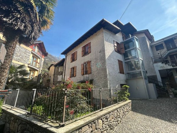 appartamento in vendita a Cedegolo in zona Grevo