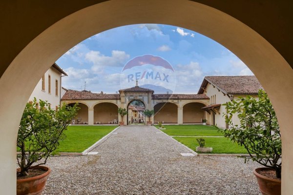 casale in vendita a Cellatica