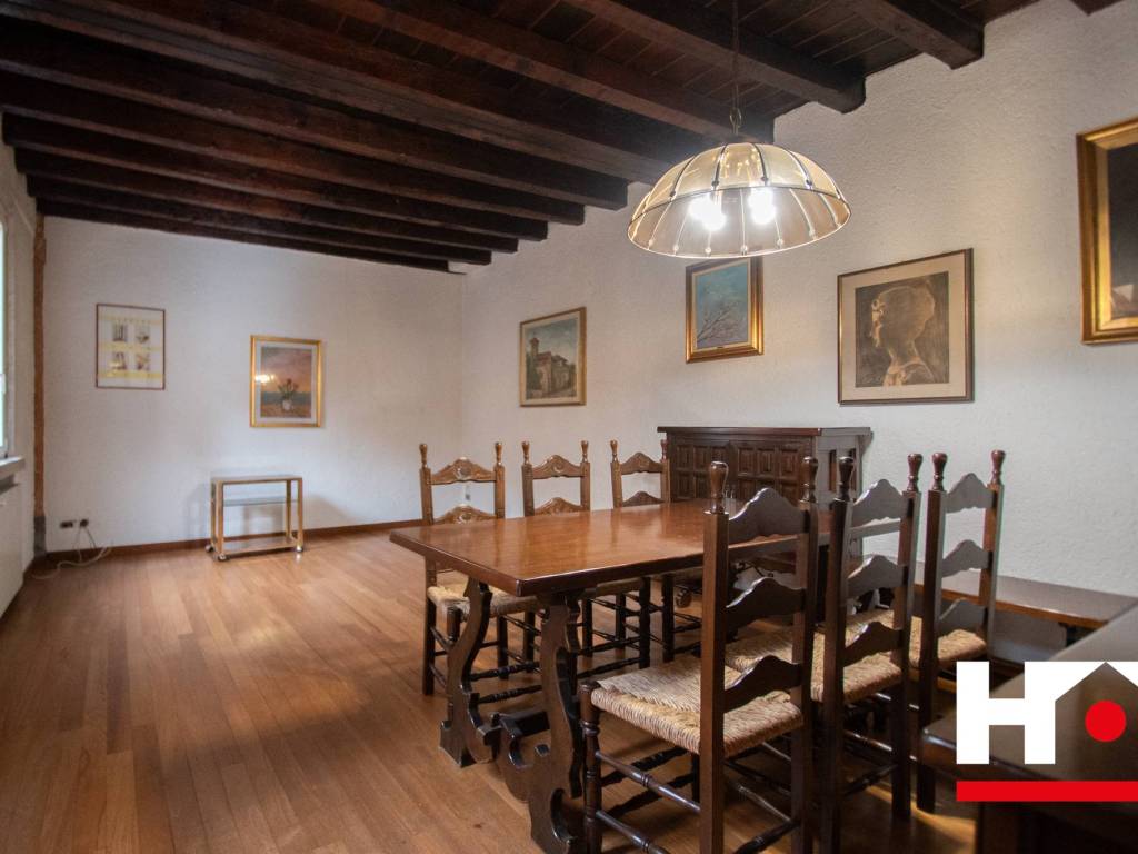 casa indipendente in vendita a Cellatica