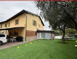 appartamento in vendita a Cellatica in zona Fantasina
