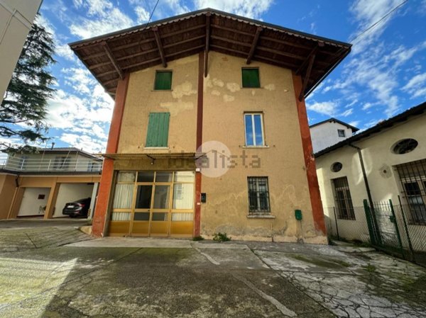 pentavano in vendita a Cellatica