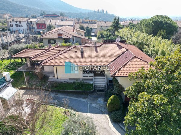 casa indipendente in vendita a Cellatica