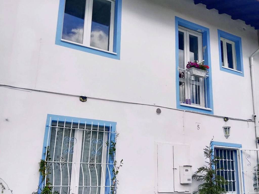 casa indipendente in vendita a Cellatica