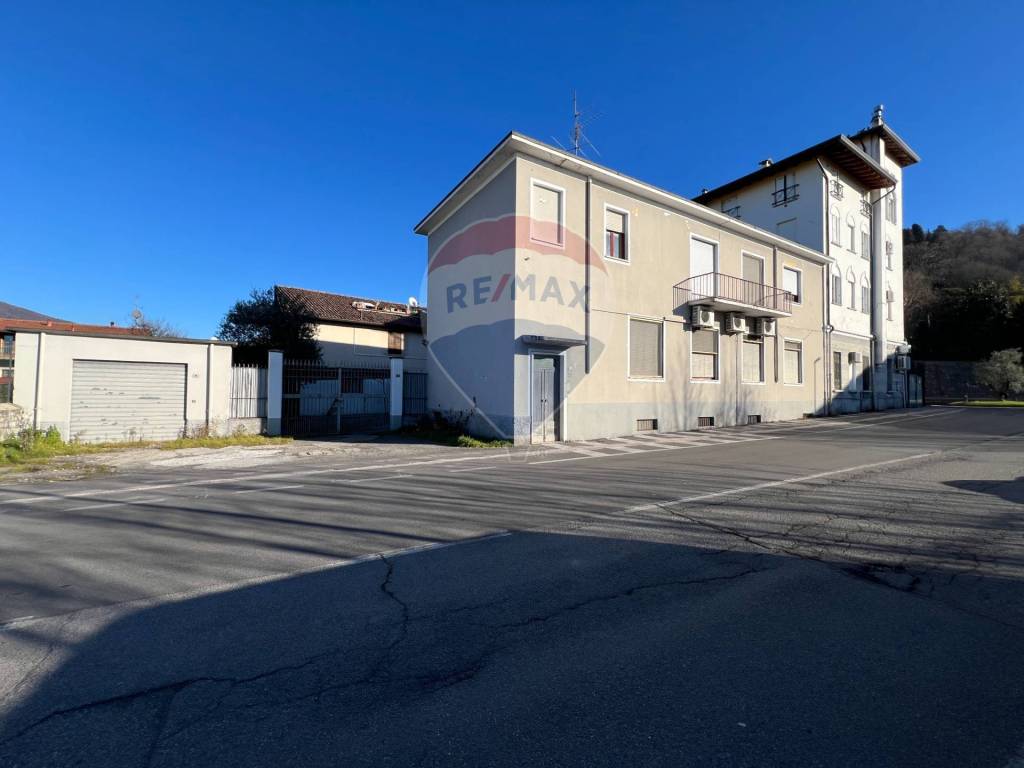 casa indipendente in vendita a Cellatica in zona Fantasina