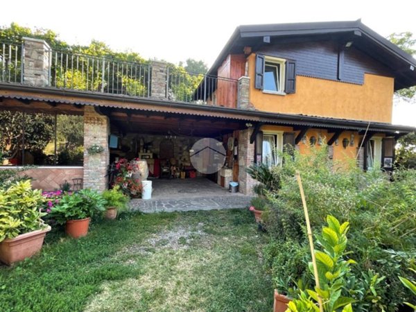 casa indipendente in vendita a Cellatica
