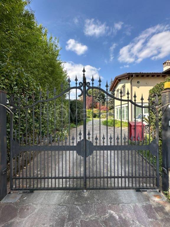 casa indipendente in vendita a Cellatica in zona Fantasina