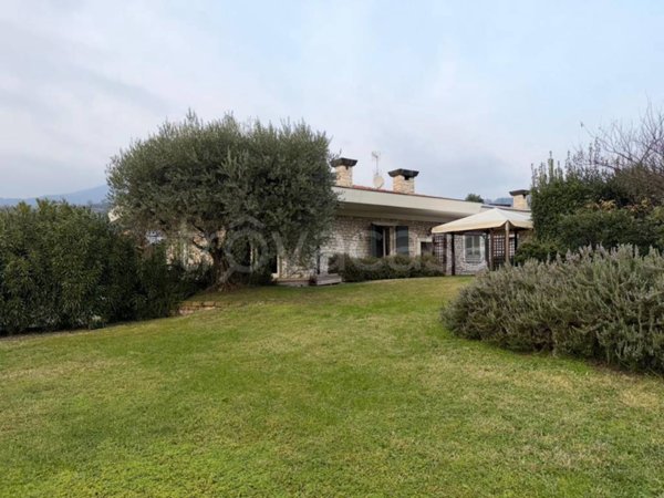 casa indipendente in vendita a Cellatica