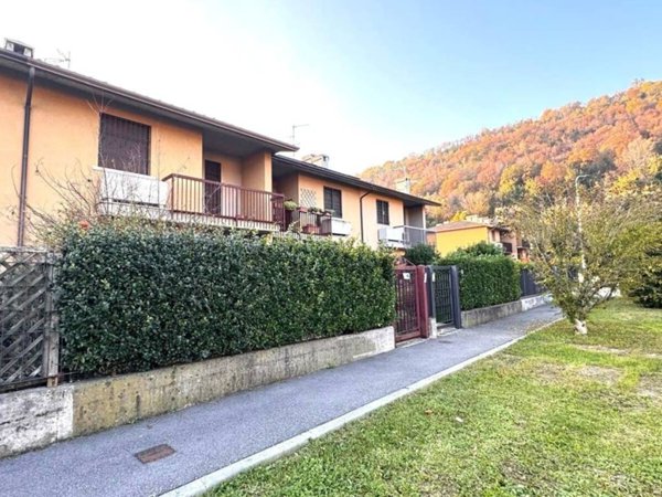 casa indipendente in vendita a Cellatica