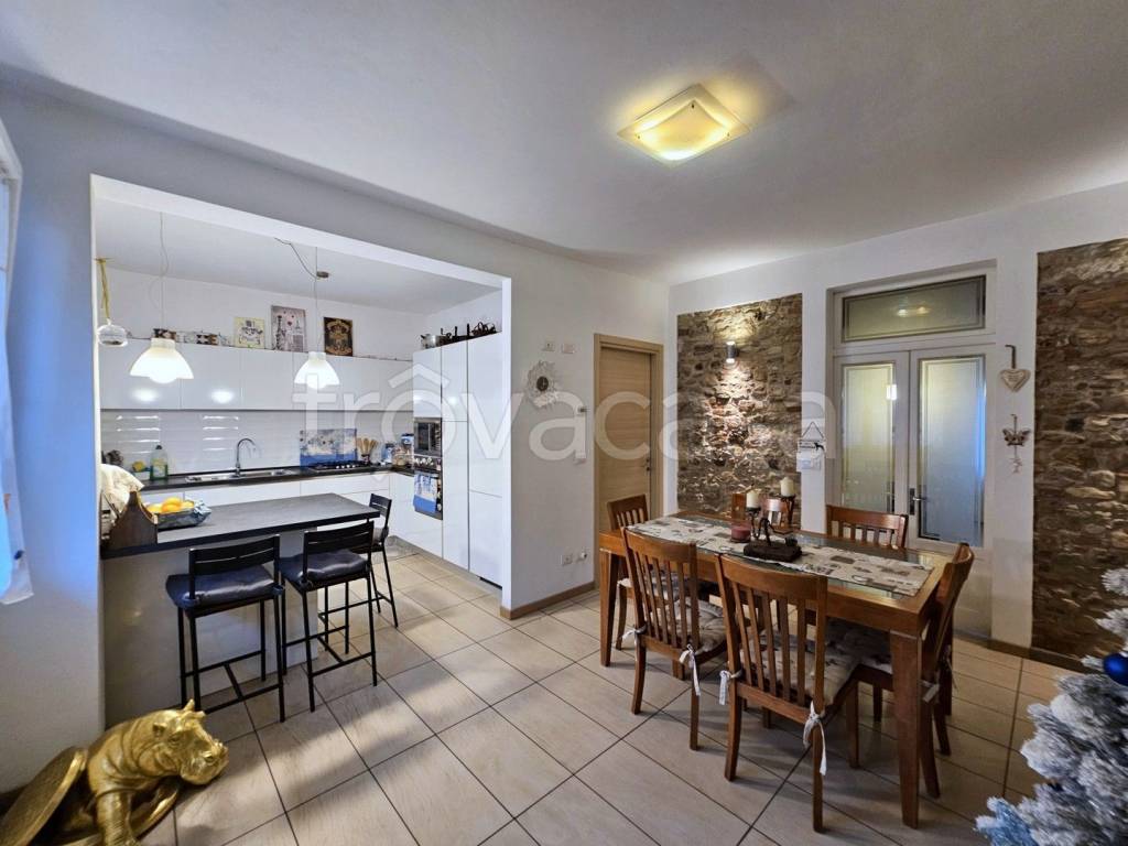 appartamento in vendita a Cellatica