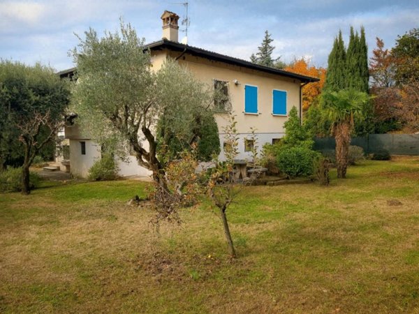 casa indipendente in vendita a Cellatica