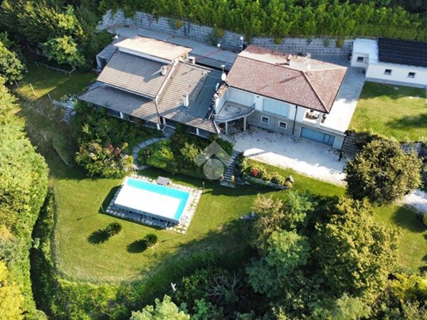 casa indipendente in vendita a Cellatica