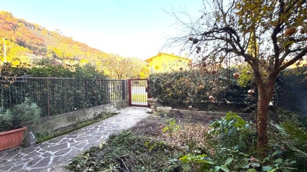 casa indipendente in vendita a Cellatica