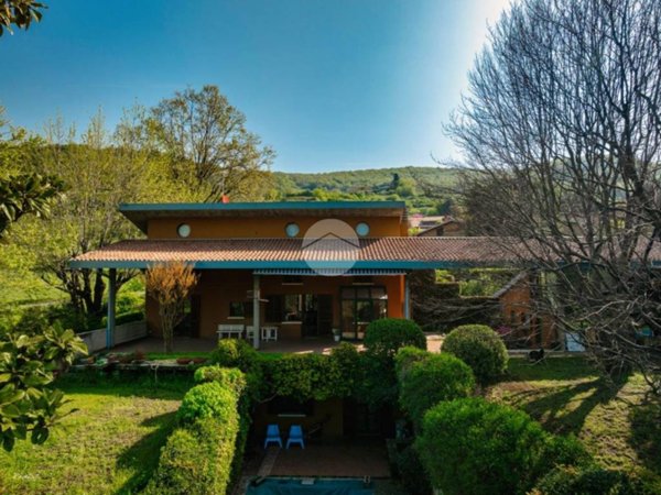 casa indipendente in vendita a Cellatica