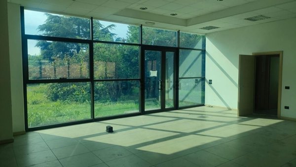 capannone in vendita a Cellatica