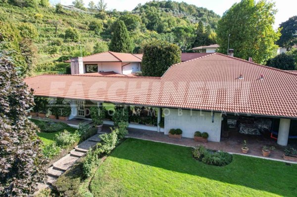 villa in vendita a Cellatica