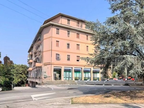 negozio in vendita a Cellatica