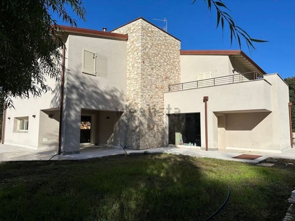 casa indipendente in vendita a Cellatica