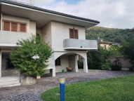 casa indipendente in vendita a Cellatica in zona Fantasina