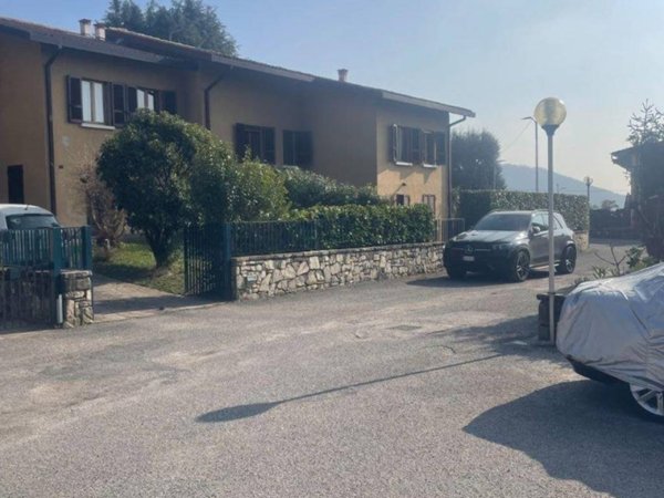 casa indipendente in vendita a Cellatica