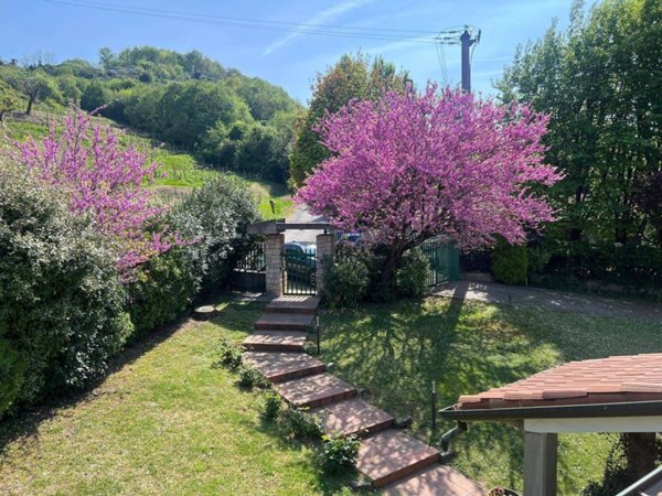 casa indipendente in vendita a Cellatica