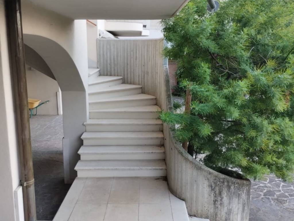 appartamento in vendita a Cellatica in zona Fantasina