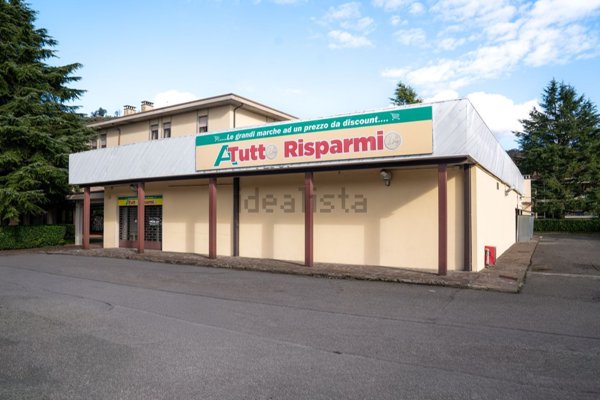 locale commerciale in vendita a Cellatica