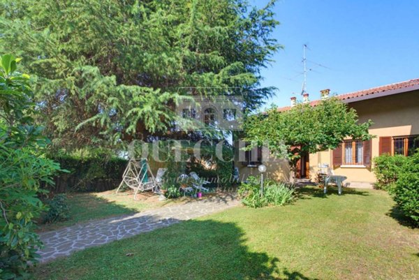 casa indipendente in vendita a Cellatica